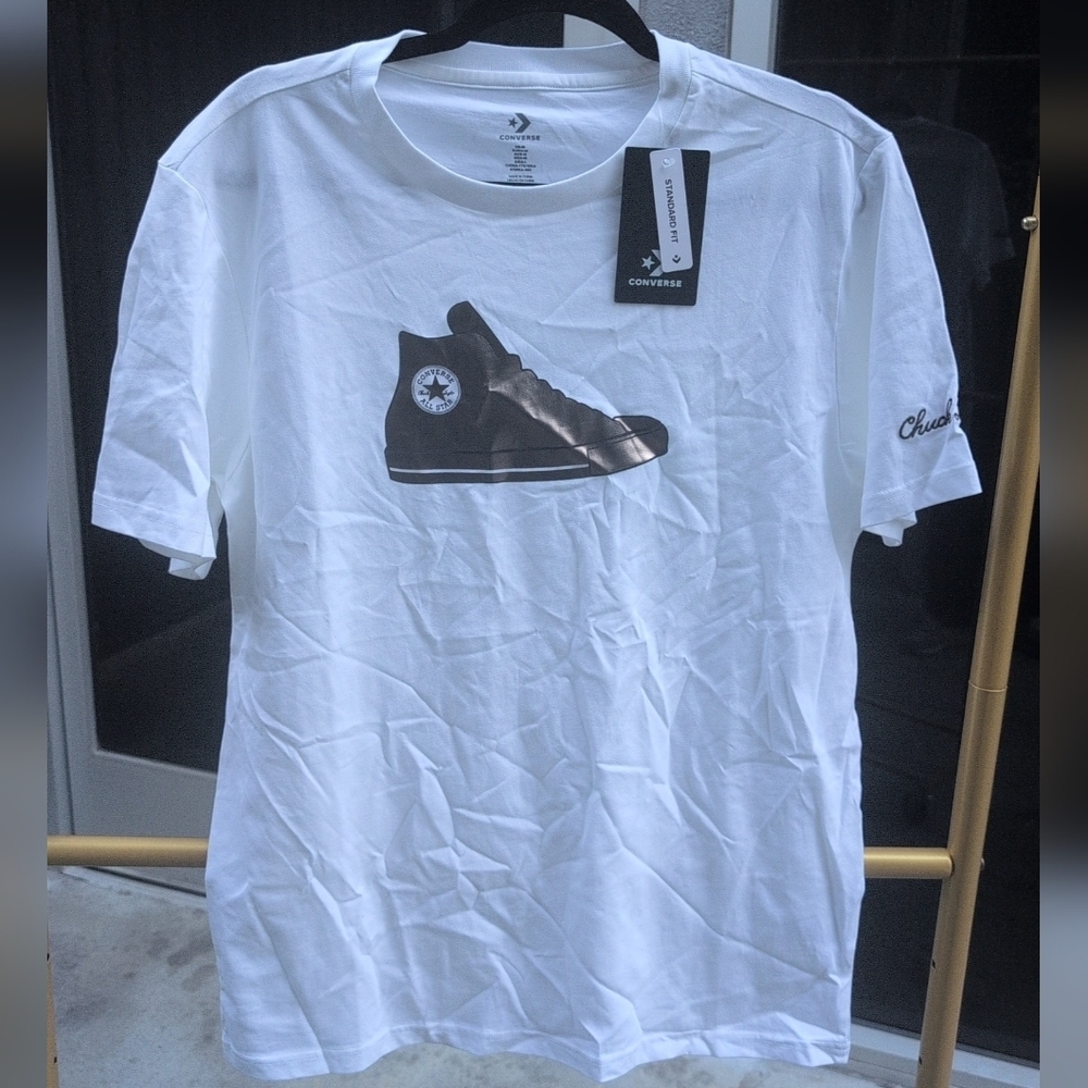 Converse Men's White Graphic Chuck Taylor T-Shirt Size M